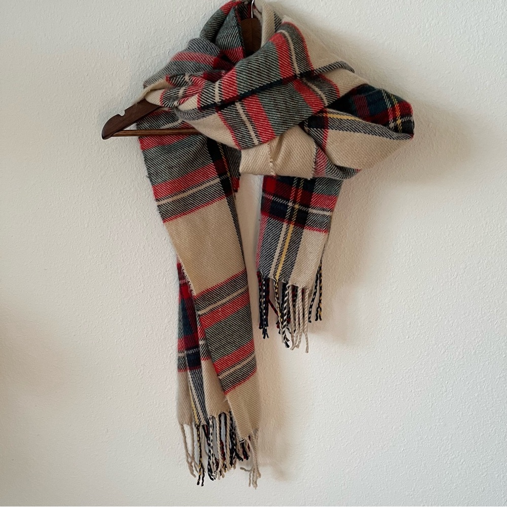Free People Tartan Thick Warm Wool Scarf in Red Cream Green Multicolor Cozy - Picture 6 of 7